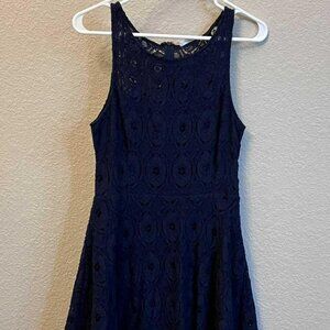 JUNIORS NAVY BLUE LACE DRESS WITH LINER